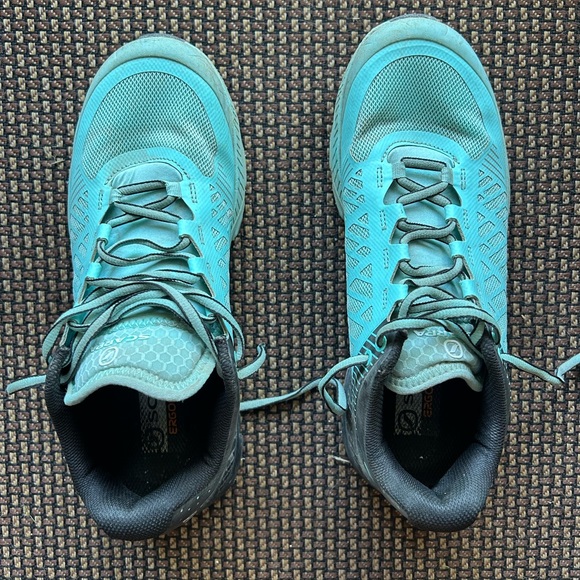 Scarps women’s hiking shoes - Picture 3 of 6